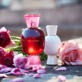 “It is a red rose - fresh, velvety, fruity.” Jacques Cavallier A magnificent floral that captures the passionate energy of Italian love in a sensual rose fragrance. 41278 image 3