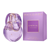A timeless emblem of grace and delicacy, Omnia Amethyste is a floral Eau de Toilette inspired by the shimmering hues of the amethyst gemstone. 42061 image 2