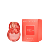 Ispirata alla solare vitalità del corallo rosso, l’Eau de Toilette Omnia Coral cattura la luminosa energia di questa vibrante gemma in una fragranza dalle succose note fruttate. 42549 image 2