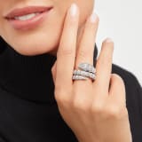 Serpenti Viper two-coil ring in 18 kt white gold, set with full pavé diamonds. AN855117 image 3