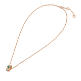 Serpenti Viper Halskette aus 18 Karat Roségold mit Malachit-Elementen und Diamant-Pavé auf dem Anhänger 355958 image 2