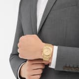 Octo Finissimo Automatic watch in satin-polished 18 kt yellow gold case and bracelet with extra thin mechanical manufacture movement, automatic winding, small seconds and 18 kt yellow gold dial. Water-resistant up to 30 metres. 104120 image 4