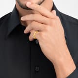 Serpenti Viper 婚戒，採用 18K 黃金。 AN860559 image 1