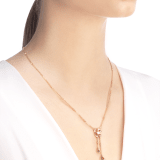 Fiorever Halskette aus 18 Karat Roségold mit einem zentralen runden Diamanten im Brillantschliff und Diamant-Pavé. 357137 image 3