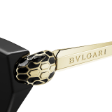 Serpenti Forever 長方形醋酸纖維太陽眼鏡，飾以琺瑯蛇頭元素。 904439 image 3