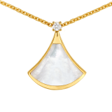 DIVAS' DREAM 18 kt yellow gold necklace with pendant set with one diamond and mother-of-pearl element 360443 image 3