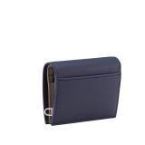 B.zero1 Man compact wallet with chain in black matt calf leather with niagara sapphire blue nappa leather interior. Iconic dark ruthenium and palladium-plated brass embellishment, and folded press-stud closure. BZM-COMPACTWALLET image 3
