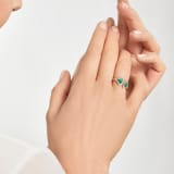 DIVAS' DREAM ring in 18 kt rose gold set with malachite elements and pavé diamonds. AN859679 image 4