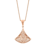 Divas' Dream 18 kt rose necklace set with a brilliant-cut diamond and pavé diamonds 361989 image 4