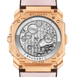Octo Finissimo Chrono GMT 腕錶，搭載超薄機械機芯（厚 3.30 公釐），自動上鍊，錶徑 43 公釐，緞面拋光 18K 玫瑰金錶殼，棕色漆面錶盤飾以太陽紋，棕色鱷魚皮錶帶。防水深度 100 公尺。 103468 image 4