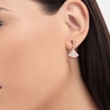 DIVAS' DREAM earrings in 18 kt rose gold set with a diamond and pavé diamonds. 351054 image 1