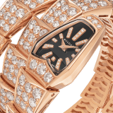 Serpenti Schmuckuhr mit Gehäuse und doppelt geschwungenem Armband aus 18 Karat Roségold und Diamanten im Brillantschliff, schwarzem Saphirglaszifferblatt und Diamantindizes. 101789 image 2