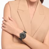 Orologio Bvlgari Bronzo GMT con movimento meccanico a carica automatica, funzione GMT 24 ore, cassa di 40 mm in bronzo sabbiato, lunetta e cinturino in caucciù nero e quadrante verniciato opaco nero. Impermeabile fino a 100 metri. 104241 image 1