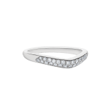 フェディ ウェディング・リング。パヴェダイヤモンドを配したプラチナ製。 AN856079 image 3