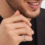 خاتم "سيربنتي فايبر" ثنائي اللفات من الذهب الأبيض عيار 18 قيراطاً، مرصع بالألماس المرصوف AN858793 image 2