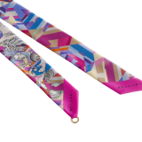 Polychroma Shelley aus feinem mehrfarbigem Seidentwill mit BVLGARI BVLGARI Metallanhänger. Aus 100 % Seide gefertigt. POLYCHROMA-SH image 2