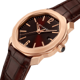 Octo Roma watch with mechanical manufacture movement, automatic winding, 18 kt rose gold case, dark brown lacquered dial and brown alligator bracelet. 102702 image 2