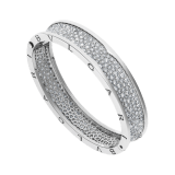 B.zero1 large bangle bracelet in 18 kt white gold set with pavé diamonds on the spiral. BR856218 image 1