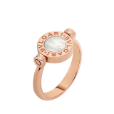 BVLGARI BVLGARI 18 kt rose gold flip ring set with mother-of-pearl and carnelian elements AN858197 image 3