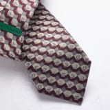 Siebenfach gefaltete Logo Shadow Krawatte aus feinem blauen Seidenjacquard. LOGOSHADOW image 2