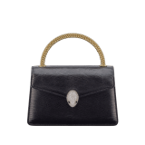 Mini borsa a mano Serpenti Pallini in lucertola nera con fodera in nappa nera. Accattivante impugnatura Pallini in ottone placcato oro e chiusura magnetica Serpenti in ottone placcato oro con pavé di zirconi e occhi in onice nera. 295058 image 1