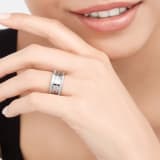 B.zero1 18 kt white gold three-band ring set with demi-pavé diamonds on the edges AN859830 image 3