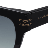 B.zero1 geometric acetate sunglasses with iconic decor BV40013I image 3
