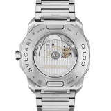 Octo Roma Automatic watch with mechanical manufacture movement, automatic winding, satin-brushed and polished stainless steel case and interchangeable bracelet, white Clous de Paris dial. Water-resistant up to 100 metres 103738 image 4