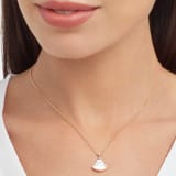 DIVAS' DREAM 18 kt rose gold pendant necklace with chain, set with white mother-of-pearl and one brilliant-cut diamond 350581 image 3