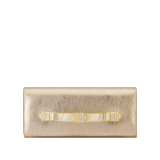 Bvlgari Tubogas Abendclutch aus goldfarbenem Striated-Kalbsleder mit Futter aus Nappaleder in Crystal Rose. Ikonischer Tubogas Henkel aus vergoldetem Messing mit Zirkonia-Steinen und Magnetverschluss. 295450 image 1