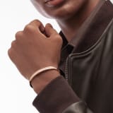 B.zero1 bangle bracelet in 18 kt rose gold with white ceramic. BR857617 image 2