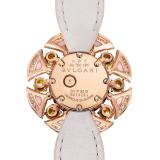 DIVAS’ DREAM 腕錶，18K 玫瑰金錶殼和花瓣鑲飾圓形明亮型切割鑽石、粉紅色蛋白石和黃水晶。珍珠母貝錶盤，粉紅色鱷魚皮錶帶。 103635 image 4