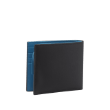 Kompaktes B.zero1 Man Portemonnaie aus mattem Kalbsleder in Poseidon Lapis Blau mit Innenseite aus Nappaleder in Foggy Opal Grau. Ikonischer Dekor aus dunkel ruthenium- und palladiumbeschichtetem Messing sowie gefalteter Verschluss. BZM-ITALWLT image 3
