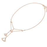 DIVAS' DREAM necklace in 18 kt rose gold with three fan-shaped motifs set with a mother-of-pearl insert and pavé diamonds 358682 image 3