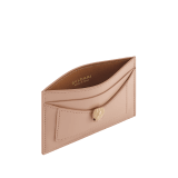 Serpenti Forever card holder in light gold Striated calf leather. Captivating snakehead décor in light gold-plated brass embellished with champagne enamel and light gold-plated brass scales, and black enamel eyes. SEA-CC-HOLDER-R image 2