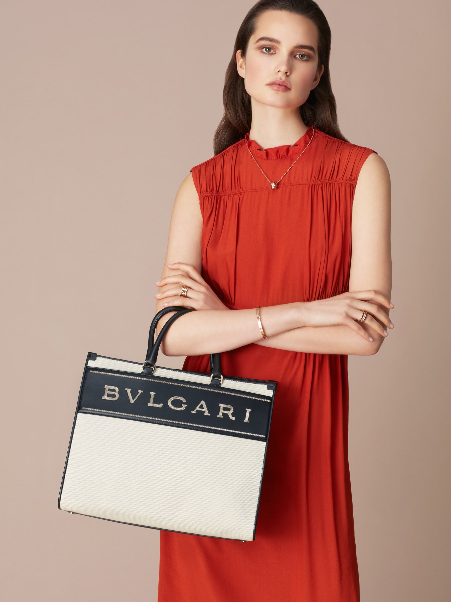 bvlgari宝格丽品牌标识 托特包