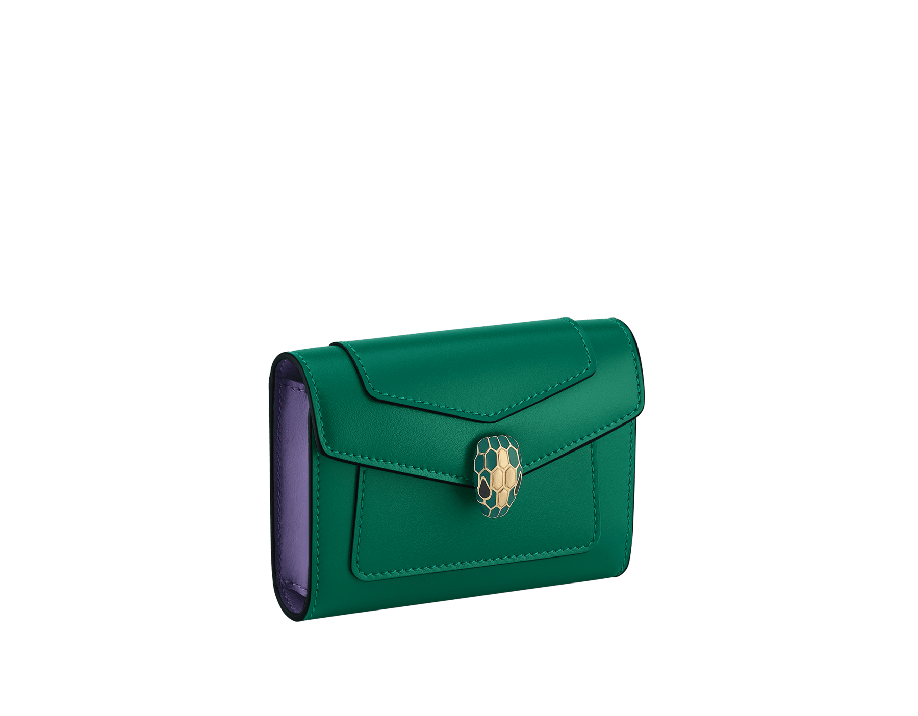 Porta biglietti da visita Serpenti Forever in vitello color smeraldo prezioso con interno in nappa viola ametista. Accattivante chiusura a pressione Serpenti in ottone placcato oro con squame in smalto color smeraldo prezioso e occhi in smalto nero. 295538 image 1