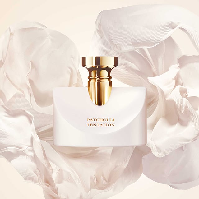 寶格麗 Splendida Patchouli Tentation 女香的香水瓶。創意影像。