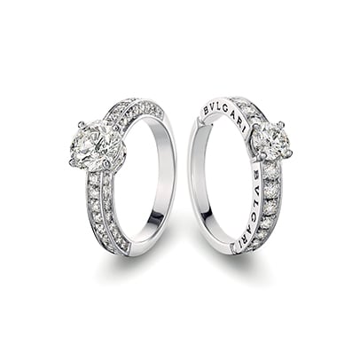 Three engagment and weeding rings in platinum with diamond.