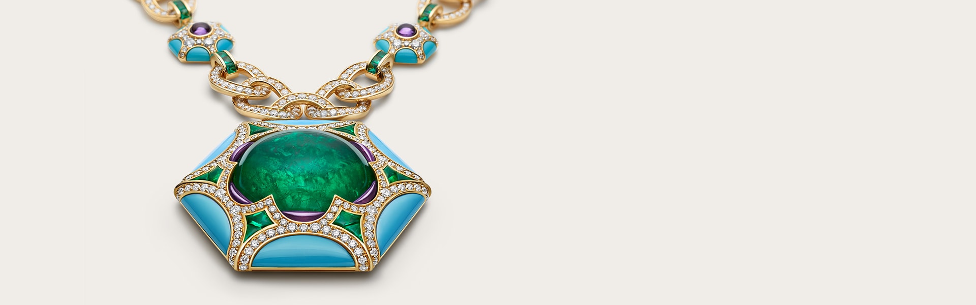Exedra Mediterranea High Jewelry yellow gold necklace with turquoise, amethysts and diamonds, close-up.