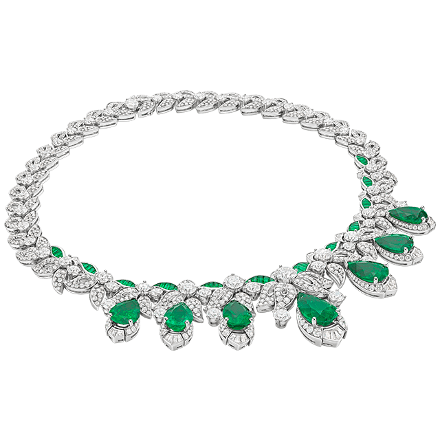 Acanthus Emerald Mediterranea High Jewelry platinum necklace with emeralds and diamonds. Full view.