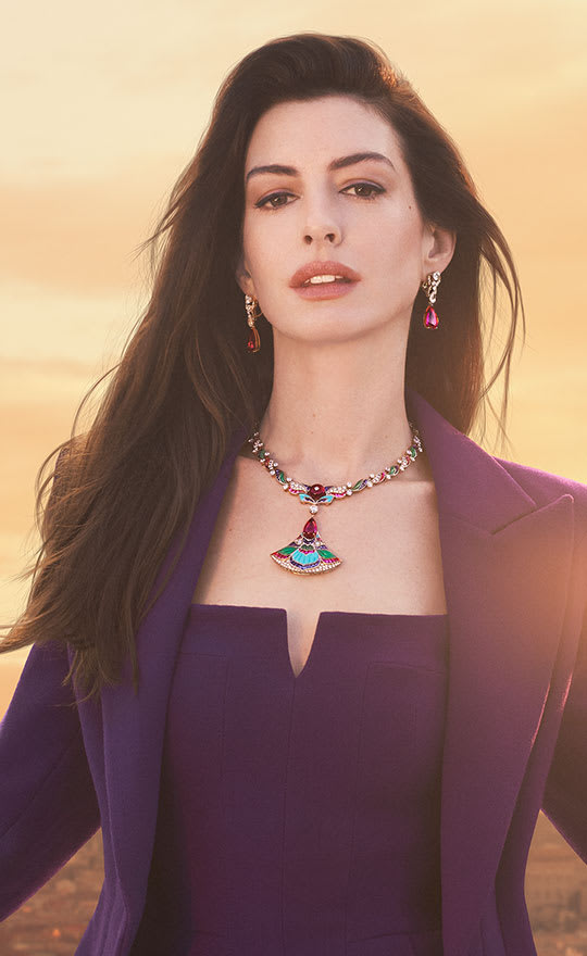 Anne Hathaway wearing Oriental Mosaic Necklace.