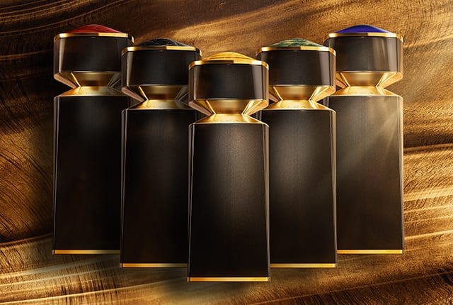 خمسة عطور مركزة من مجموعة 