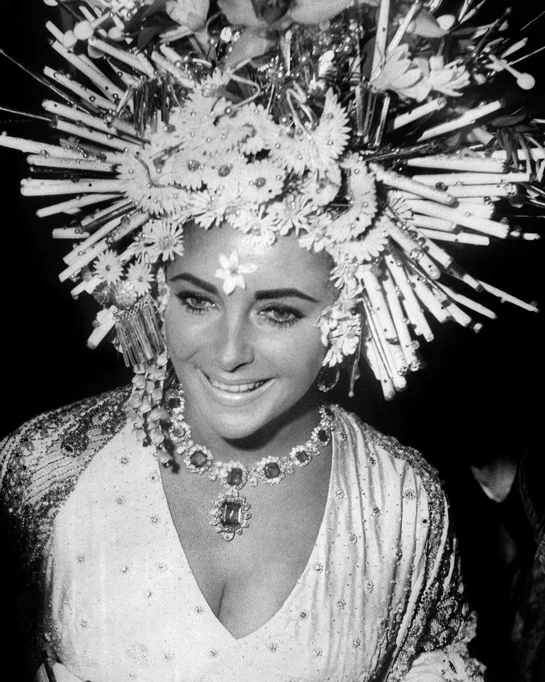 Picture representing Elizabeth Taylor’s jewellery collection.