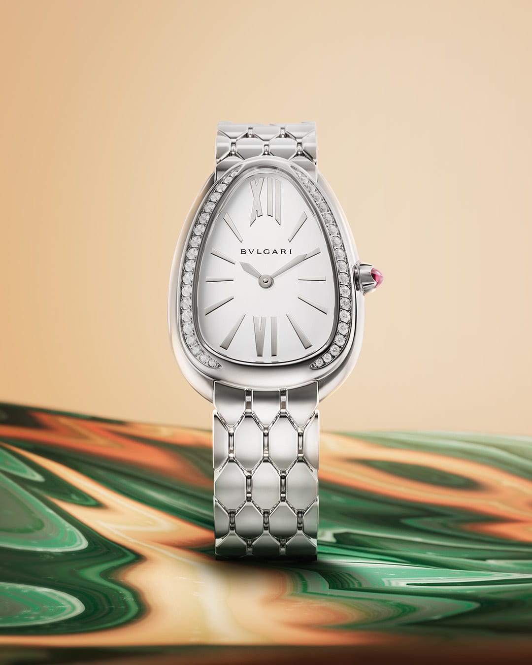 Serpenti Seduttori watch, creative shot.