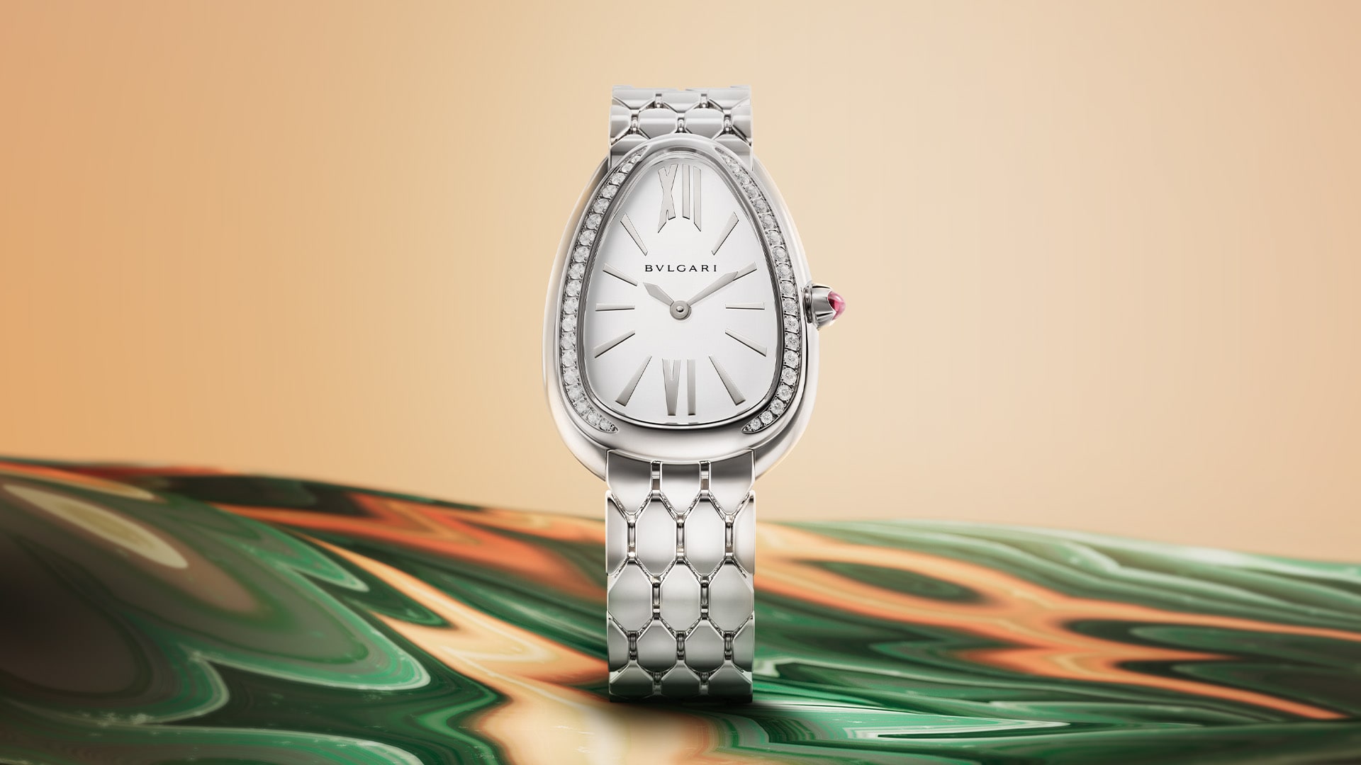 Serpenti Seduttori watch, creative shot.