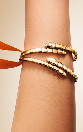 Divas' Dream jewellery. Creative shot.