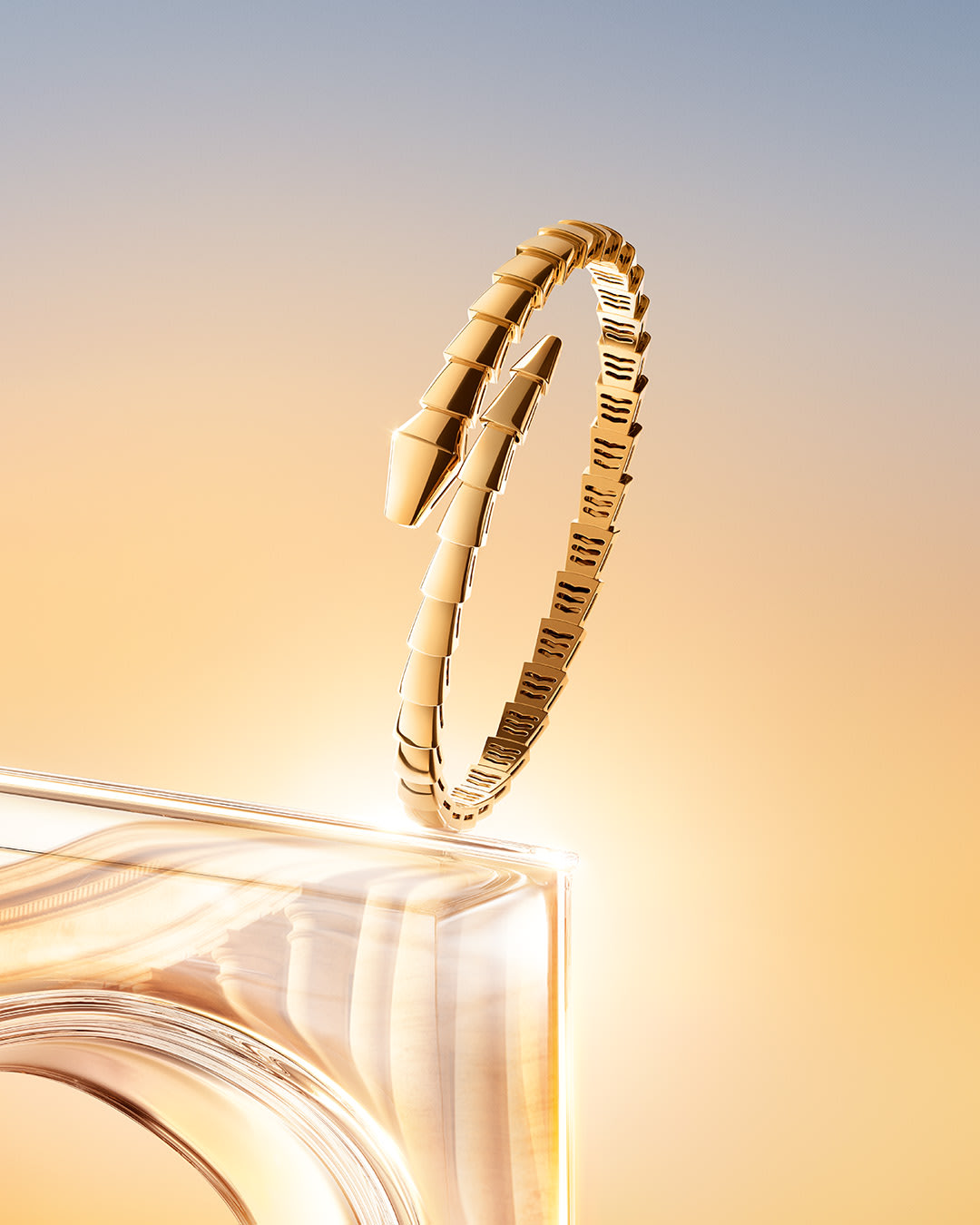 Serpenti yellow gold bracelet, Magnificent Icons.
