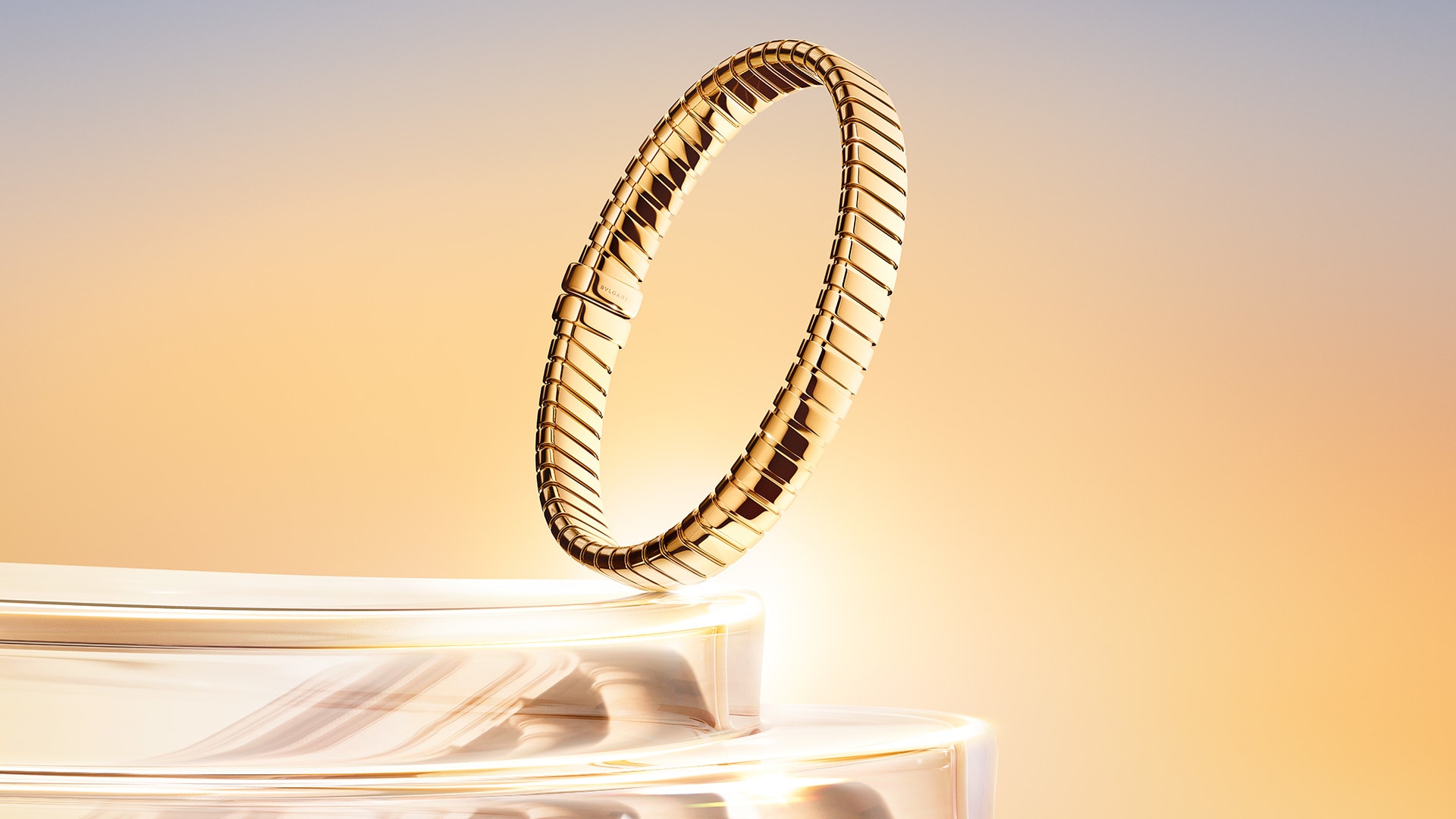 Bvlgari Tubogas yellow gold bracelet, Magnificent Icons.