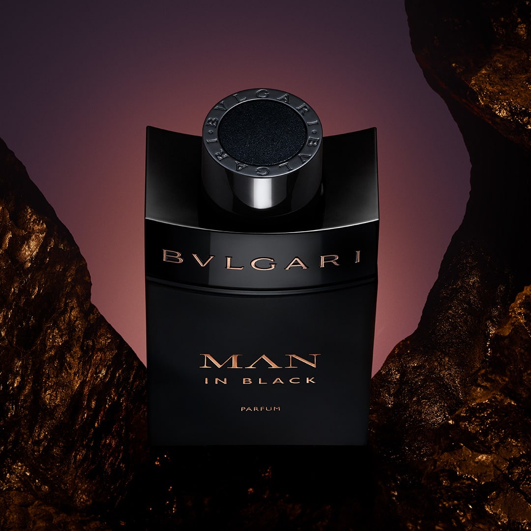 Man in Black Parfum is a darker, more enigmatic expression of Fire, unveiling a deeper and mysterious intensity.